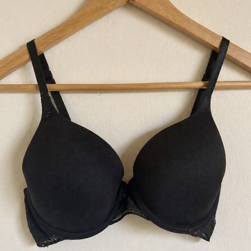 Secret Possessions Black T-Shirt Bra 34B Padded Underwire Lace Trim EUC